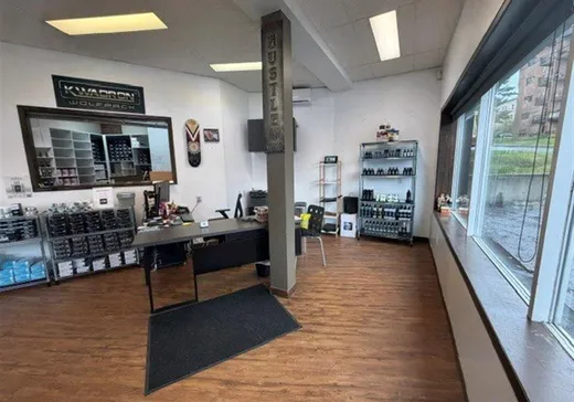 Commercial Property for Sale - 307-309 Rue Wellington S., Sherbrooke, J1H 5E2