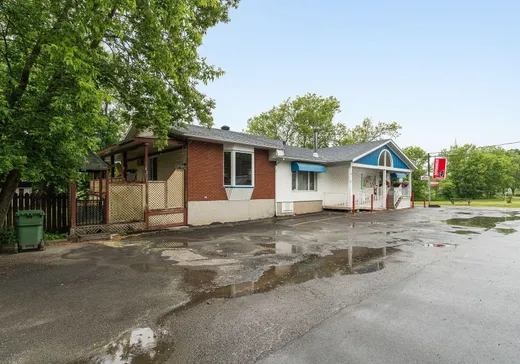 Bâtiment Industriel à vendre - 220 Rue Principale, Brigham, J2K 4T5