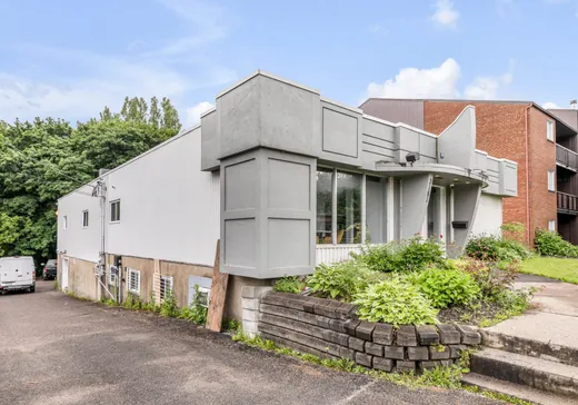 Propriété commerciale à vendre - 3181 Boul. Père-Lelièvre, Les Saules, G1P 2Y3