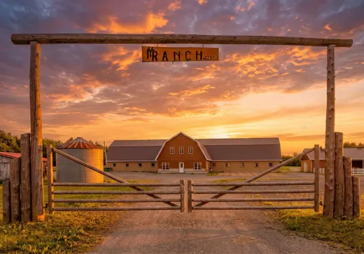 Ferme à vendre - 1818 Av. Principale, Saint-Marc-des-Carrières, G0A4B0