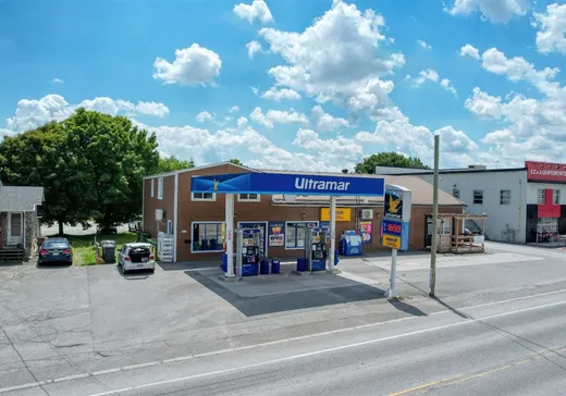 Commercial Property for sale - 294-300 Rue Principale, Upton, J0H2E0
