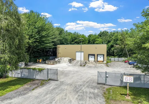Commercial Property for Sale - 68 Rue Robichaud, Granby, J2H 0W6