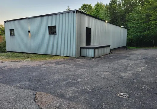 Commercial Property for Sale - 457 Rue de la Septaco, Brownsburg-Chatham, J8G 1L3