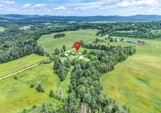 Ferme à vendre - 8 Ch. Thomson O., Notre-Dame-de-la-Merci, J0T1A0