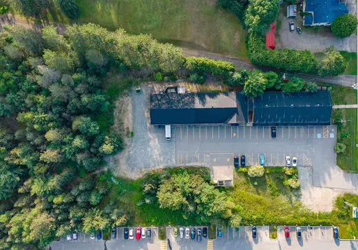 Propriété commerciale à vendre - 578-588 Rue de St-Jovite, Mont-Tremblant, J8E 2Z9