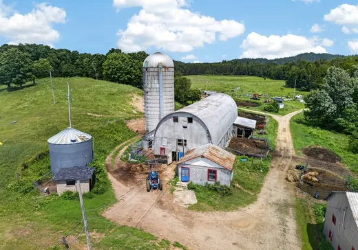 Propriété commerciale à vendre - 123Z Route 311, Notre-Dame-de-Pontmain, J0W1S0