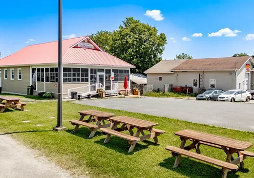 Commercial Property for Sale - 442 Rue Principale, Weedon, J0A 1J0