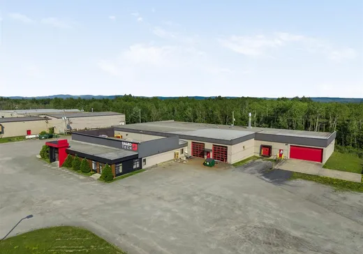 Industrial Building for Sale - 9330 Boul. Bourque, Sherbrooke, J1N 0G2