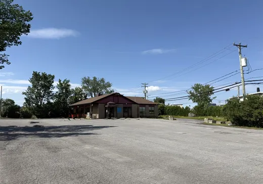 Propriété commerciale à vendre - 1701 Boul. des Sources, Pointe-Claire (Île de Montréal), H9R5A2