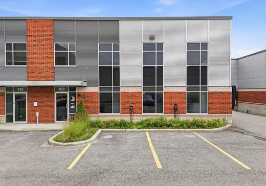 Commercial Property for Sale - 933 Rue des Forges, Terrebonne, J6Y 0J9