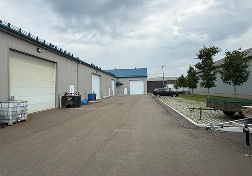 Bâtiment Industriel à vendre - 1245 Rue J.-A.-Bombardier, St-Nicolas, G7A 2P4
