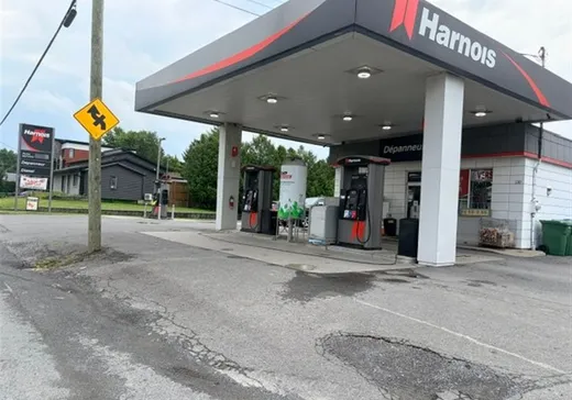 Commercial Property for Sale - 130 Route 104, Saint-Jean-sur-Richelieu, J2X 1H1