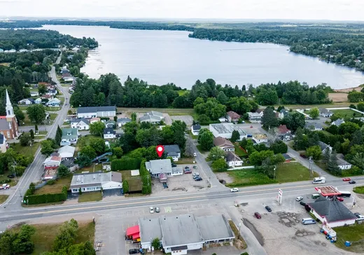 Propriété commerciale à vendre - 700 Route de Lac-à-la-Tortue, Shawinigan, G0X 1L0
