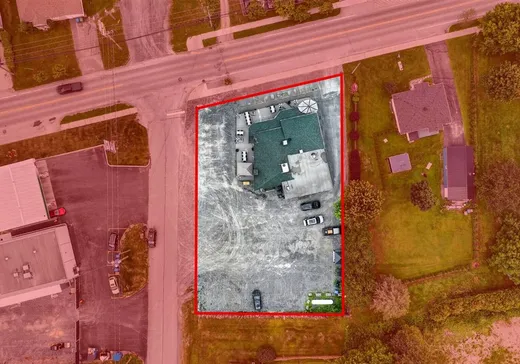 Propriété commerciale à vendre - 481 2e Avenue, Weedon, J0B 3J0