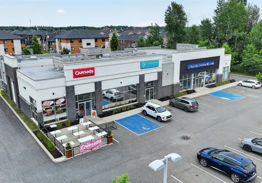 Propriété commerciale à vendre - 105-109 Rue Rose-Ellis, Drummondville, J2C0C5