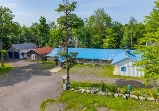 Propriété commerciale à vendre - 131A Rue du Cap, Saint-Colomban, J5K 2G6