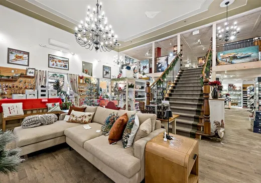 Propriété commerciale à vendre - 878 Rue de St-Jovite, Mont-Tremblant, J8E 3J8