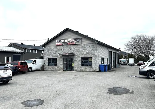 Propriété commerciale à vendre - 3235 Ch. d'Oka, Sainte-Marthe-sur-le-Lac, J0N 1P0