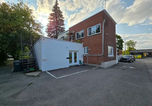 Propriété commerciale à vendre - 3994-3994B Boul. St-Martin O., Laval (Chomedey), H7T 1B8