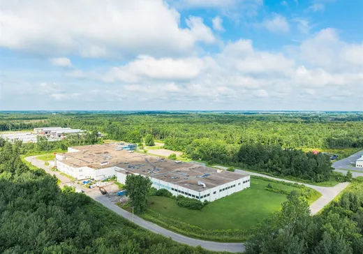 Bâtiment Industriel à vendre - 500 Rue Léger, Rivière-Beaudette, J0P 1R0