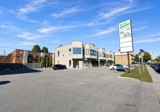 Propriété commerciale à vendre - 495-515 Boul. de la Concorde O., Laval (Laval-des-Rapides), H7N 5L9