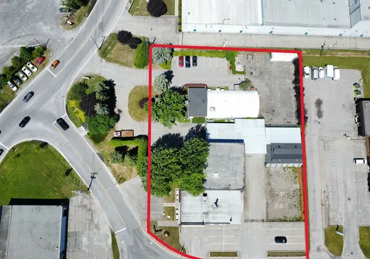 Bâtiment Industriel à vendre - 509-519 Boul. du Curé-Boivin, Boisbriand, J7G 2A8