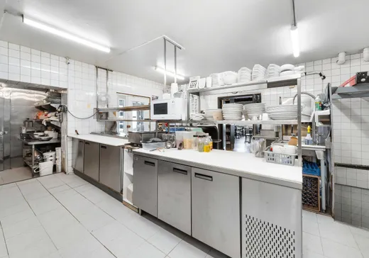 Propriété commerciale à vendre - 371 Rue St-François, La Tuque, G9X 1S6