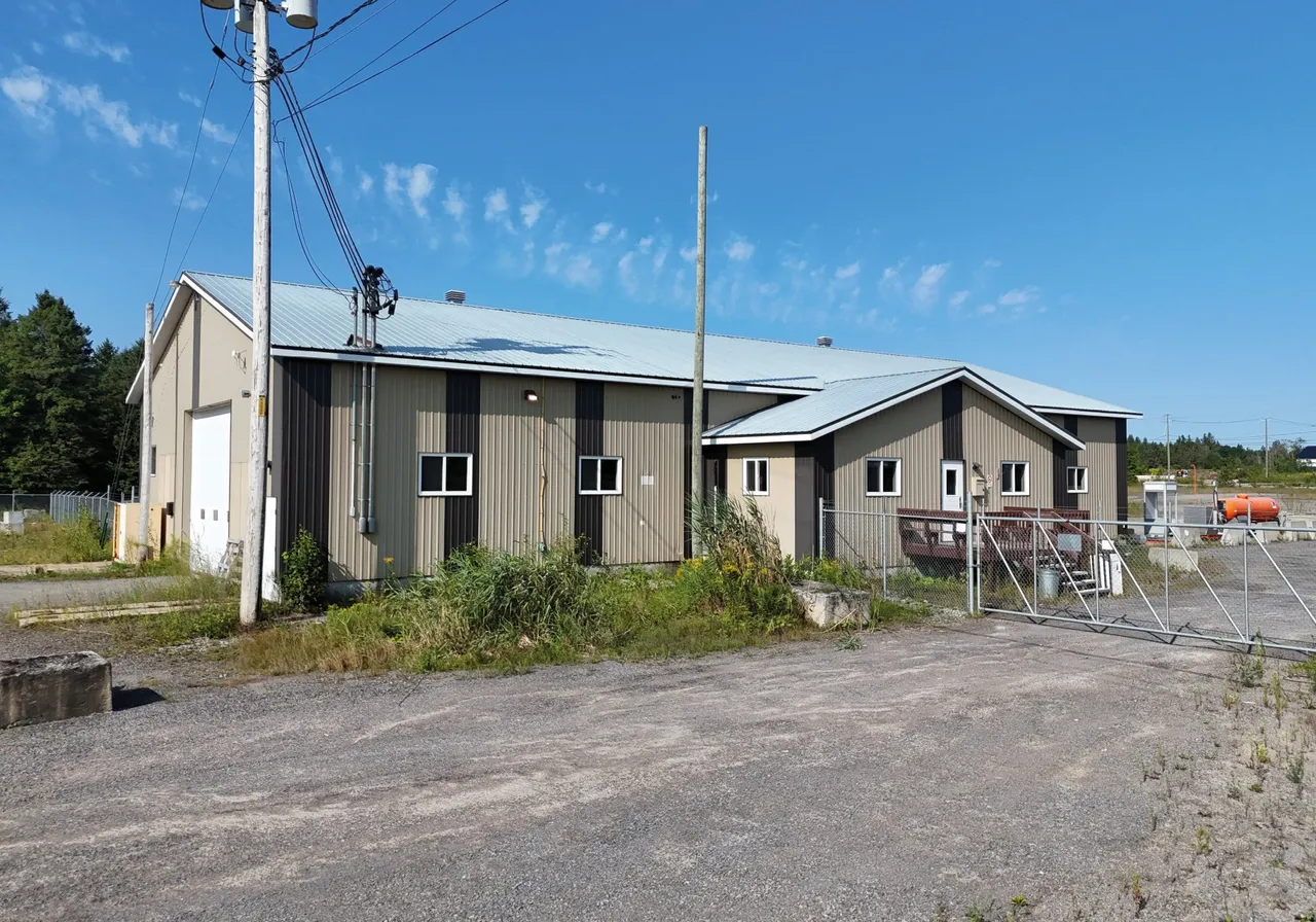 200 Rue du Parc-Industriel — photo 3