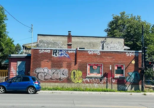 Commercial Property for Sale - 2471-2473 Rue Louis-Veuillot, La Tuque, G9X 4S2
