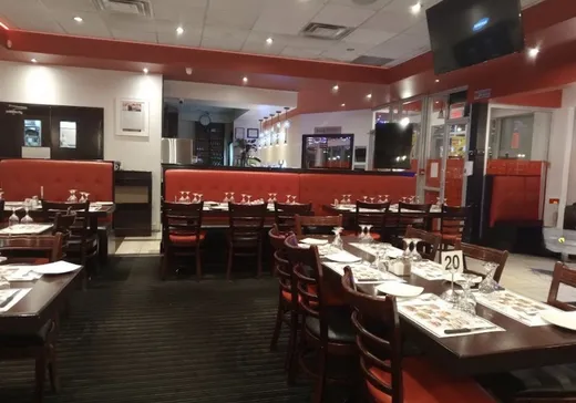 Commercial Property for Sale - 665 1re Rue, Saint-Jean-sur-Richelieu, J2X 3B9