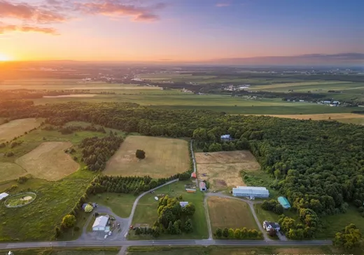 Propriété commerciale à vendre - 62Z-68Z Route Ste-Caroline, Ste-Claire, G0R2V0
