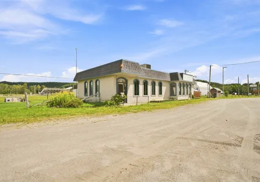 Commercial Property for Sale - 130 Route 143, Windsor, J1S 0C2