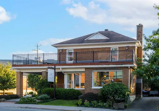 Propriété commerciale à vendre - 820 Rue Principale O., Magog, J1X2B4