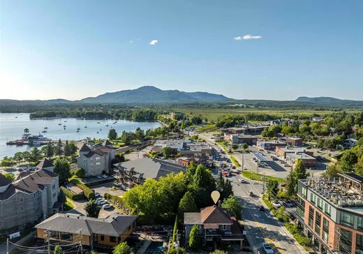 Propriété commerciale à vendre - 820 Rue Principale O., Magog, J1X 2B4