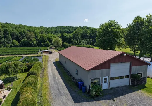 Commercial Property for Sale - 7964 Route Louis-S.-St-Laurent, Coaticook, J0B 1L0