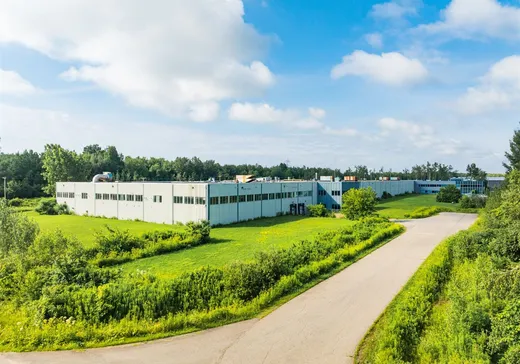 Bâtiment Industriel à vendre - 500 Rue Léger, Rivière-Beaudette, J0P1R0