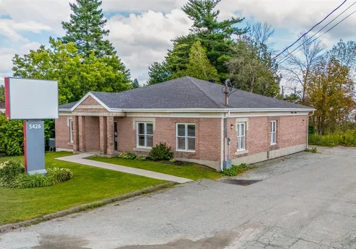 Propriété commerciale à vendre - 5426 Boul. Bourque, Rock Forest, J1N1H3