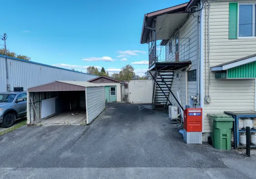 Propriété commerciale à vendre - 172-174 Av. Champlain, Thetford Mines, G0N 1E0