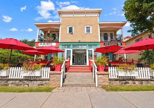 Commercial Property for Sale - 2489-2491 Rue de l'Église, Val David, J0T 2N0