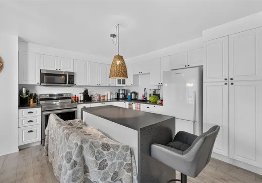 Propriété commerciale à vendre - 374-380 Rue du Roi, Val des Sources, J1T 1S8