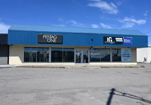 Commercial Property for Sale - 11-13 Boul. Ste-Anne O., Sainte-Anne-des-Monts, G4V 1P5