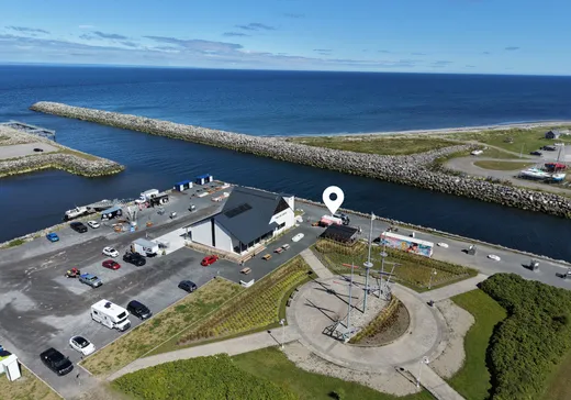 Propriété commerciale à vendre - 650 Av. du Phare O., Matane, G4W 3B5