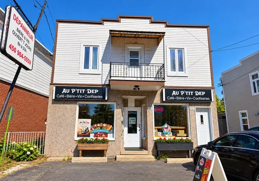 Propriété commerciale à vendre - 719 Rue St-Louis, Terrebonne, J6W 1J3