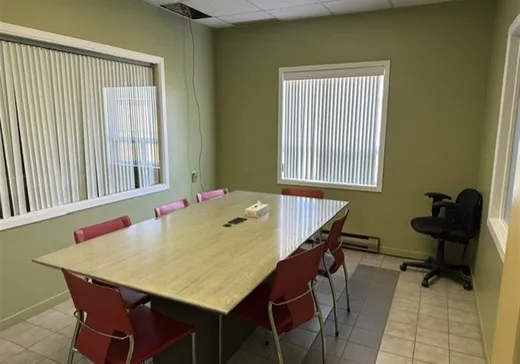 Propriété commerciale à vendre - 2075 Av. des Érables, Plessisville, G6L 2E6