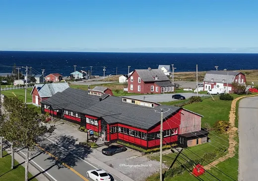 Commercial Property for Sale - 127 Route 132 O., Percé, G0C 2L0