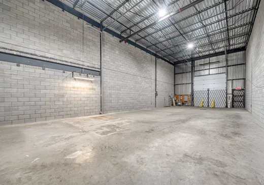 Propriété commerciale à vendre - 3900 Place de Java, App. 101, Brossard, J4Y 0C4