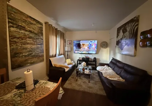 Propriété commerciale à vendre - 8380-8388 Boul. Lévesque E., Laval (Laval-sur-le-lac), H7A 1W3