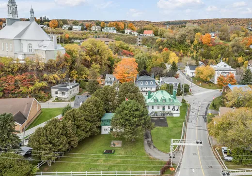 Propriété commerciale à vendre - 8036Z Av. Royale, Château-Richer, G0A 1N0