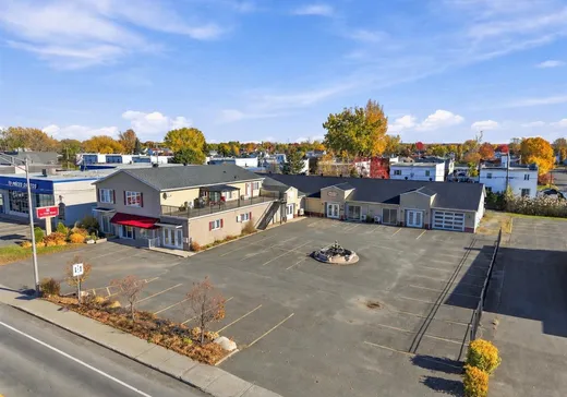 Propriété commerciale à vendre - 2655-2657 Rue St-Pierre, Drummondville, J2C7Y2