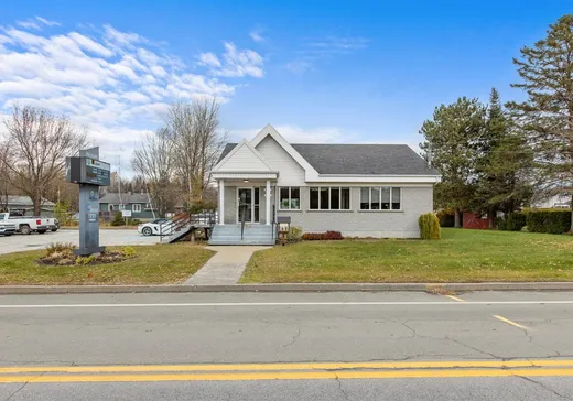 Propriété commerciale à vendre - 648 Rue Principale, Val-Alain, G0S3H0